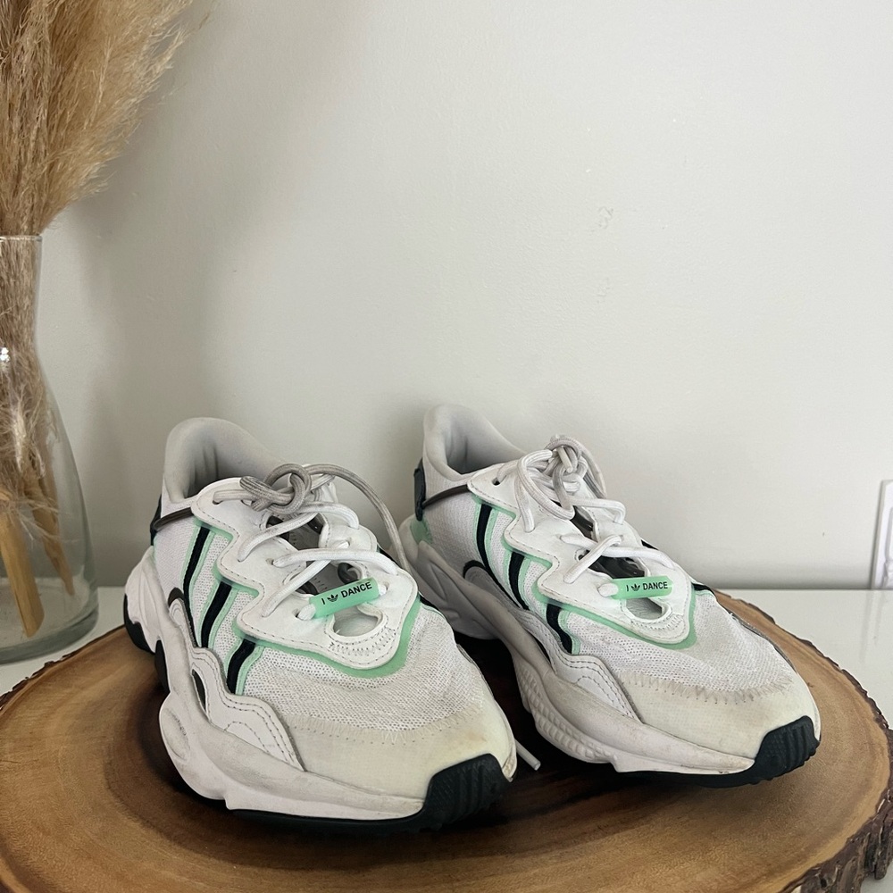 Adidas White and Green I love Dance Sneakers Fz3779 size 6